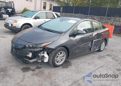 2017 Toyota Prius Prime Premium z USA, uszkodzony, nr VIN JTDKARFP8H3063226